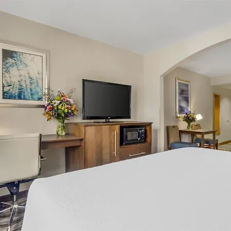 Best Western Plus River Escape Sylva / Dillsboro Exterior photo