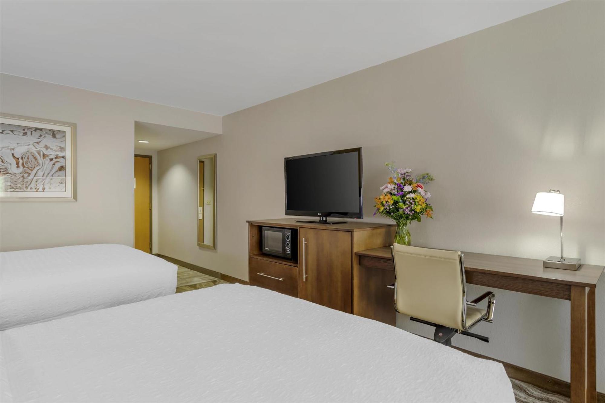 Western River Escape Sylva / Hotel Dillsboro