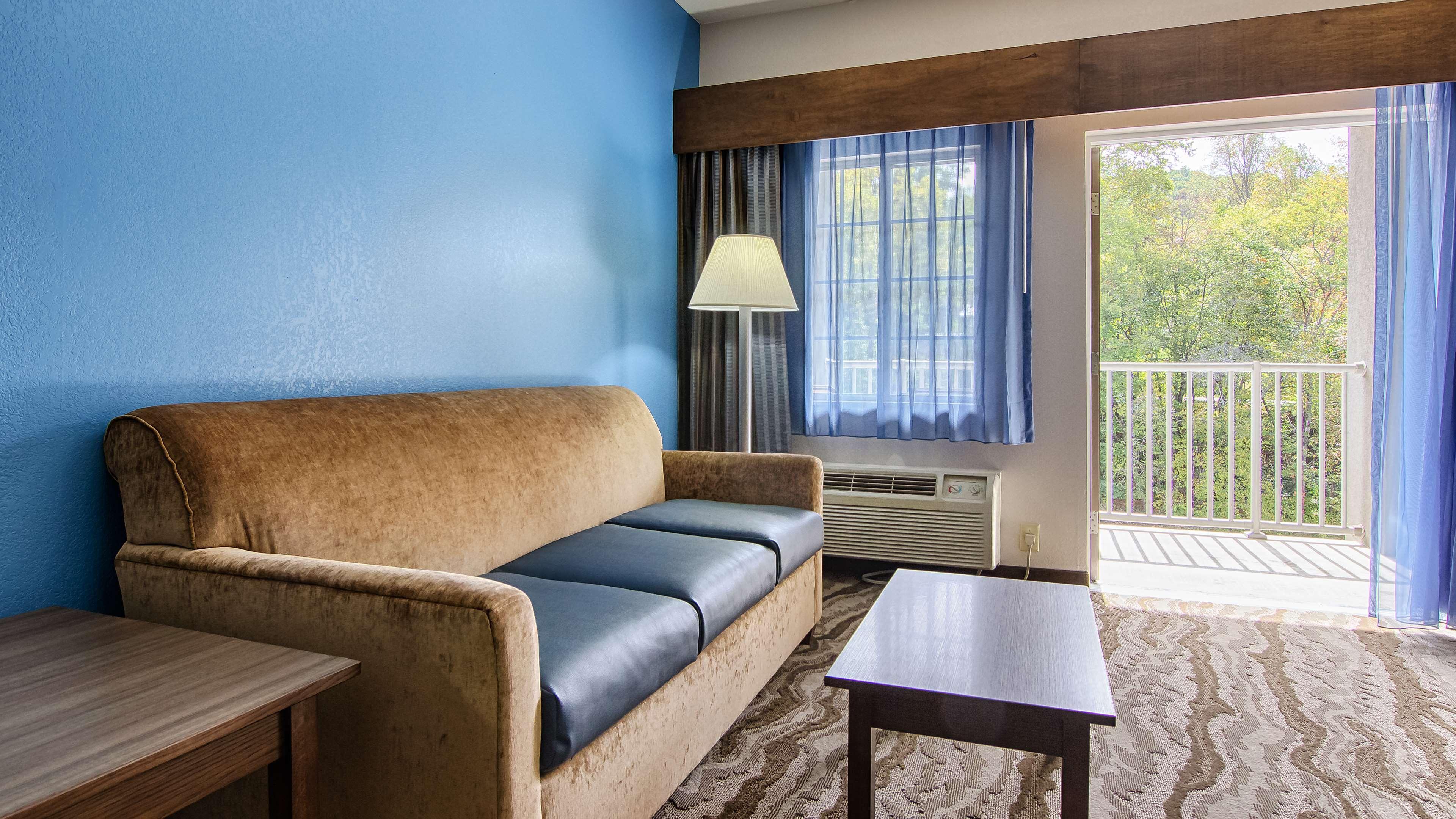 Western River Escape Sylva / Dillsboro