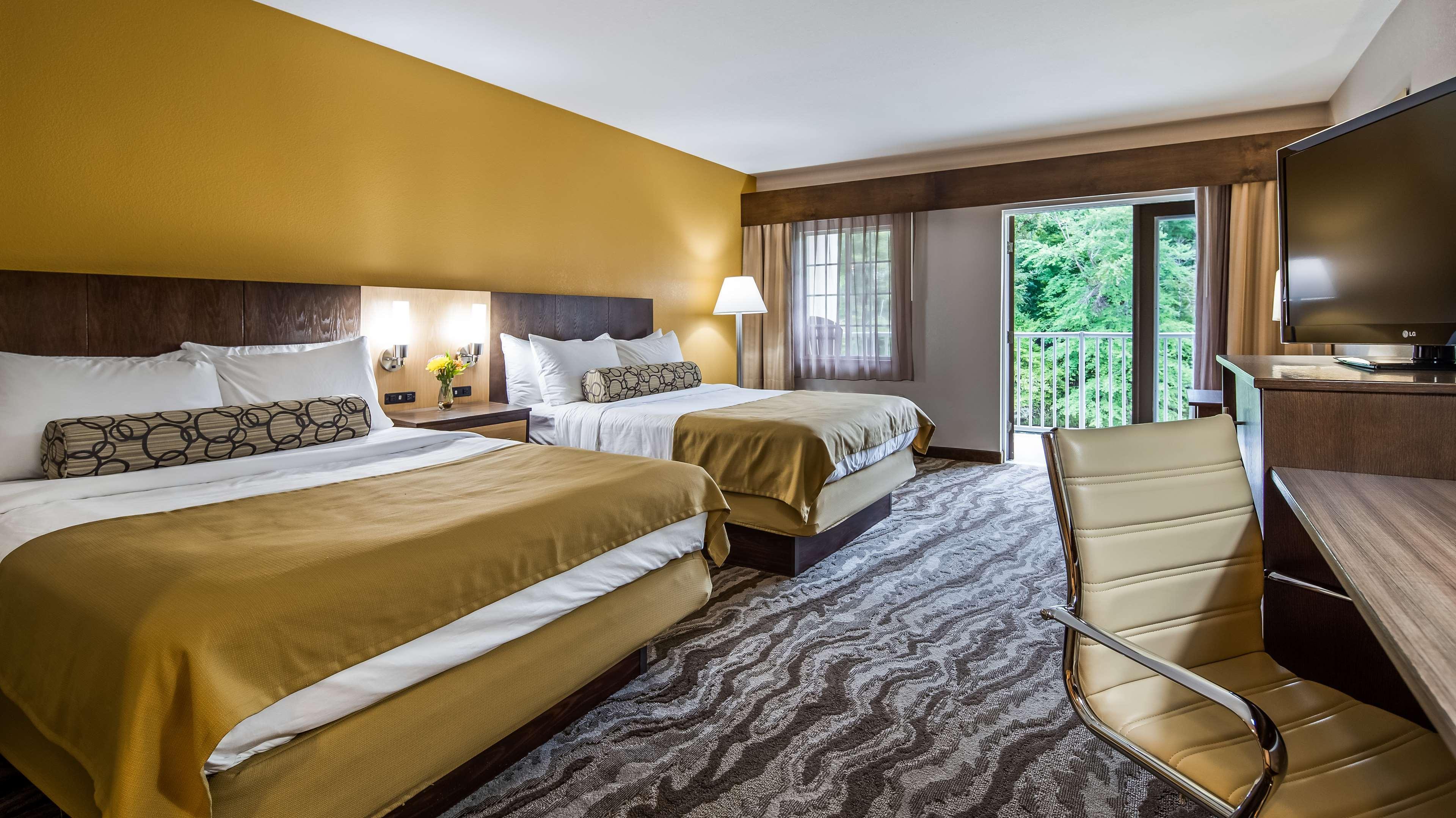 Western River Escape Sylva / Hotel Dillsboro