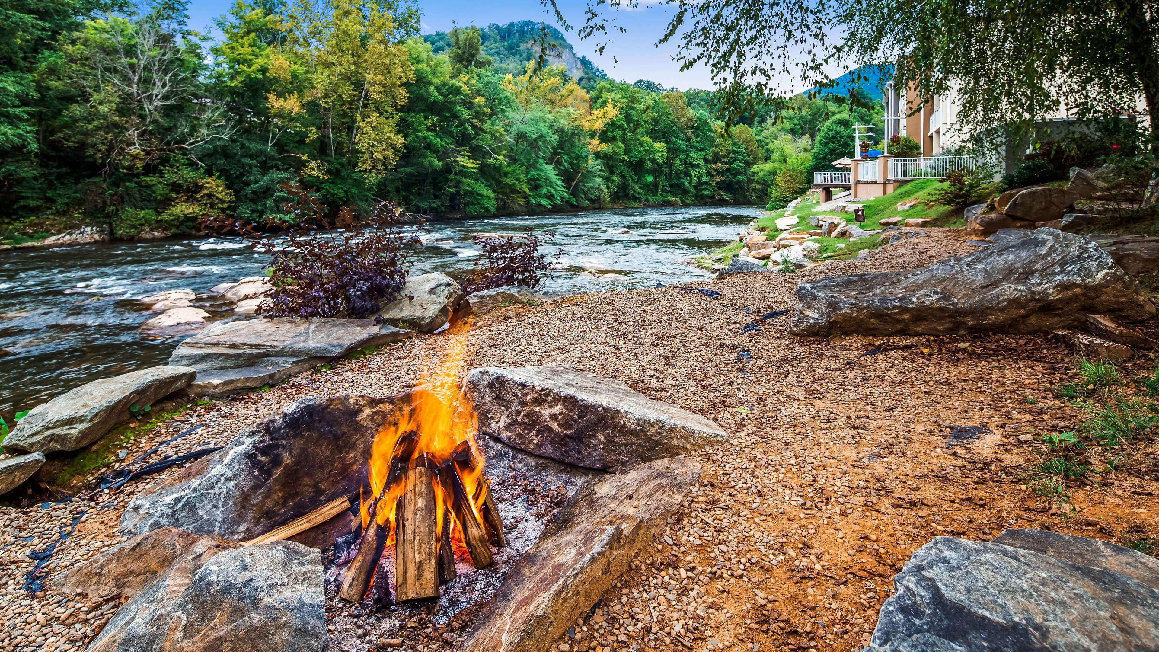 Western River Escape Sylva / 3* Dillsboro
