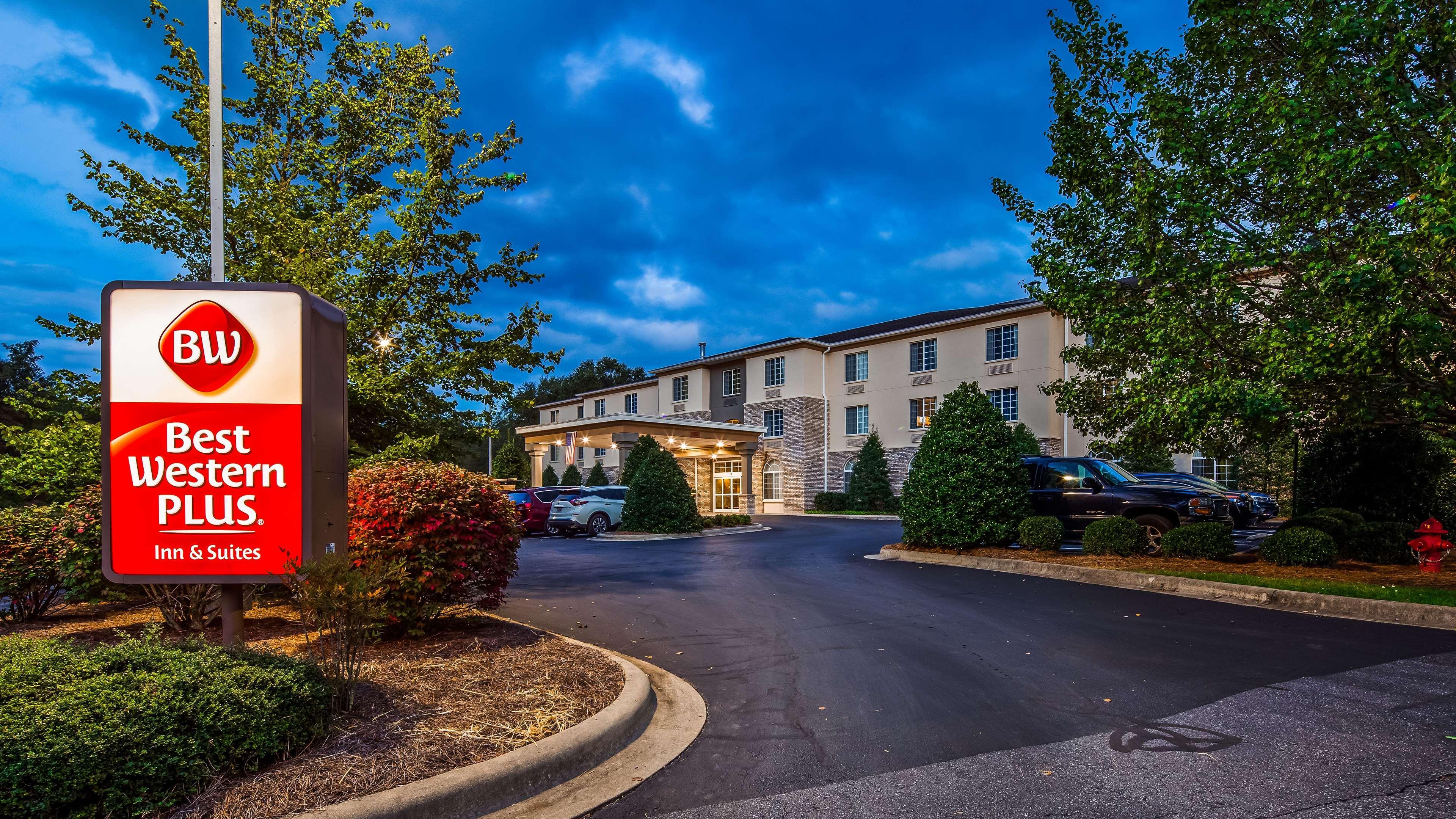 Hotel Western River Escape Sylva /