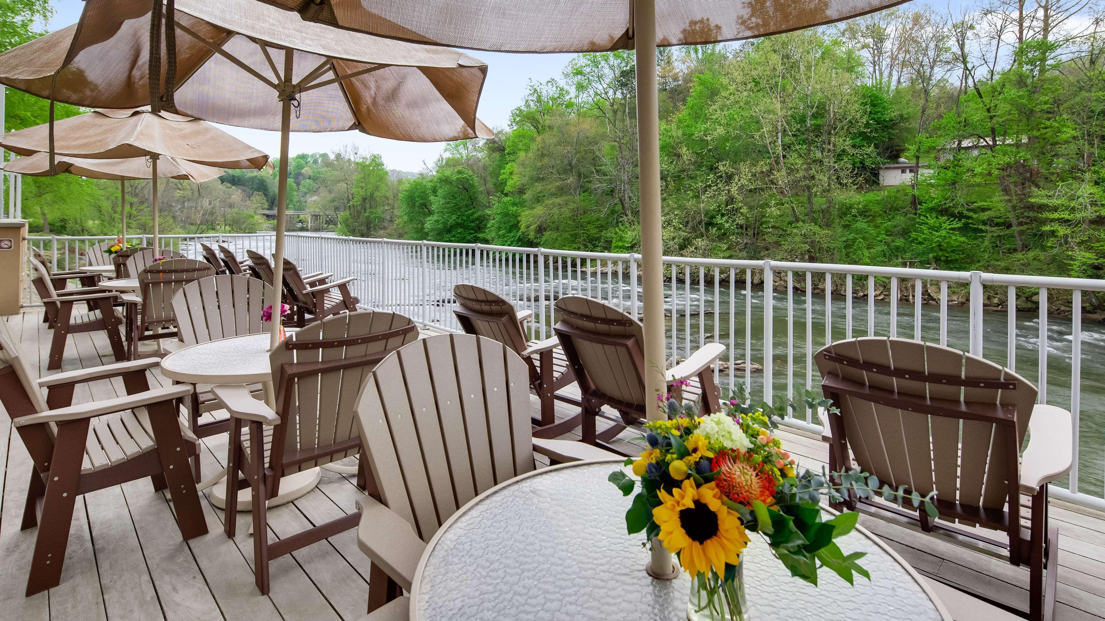 Hotel Western River Escape Sylva / 3*