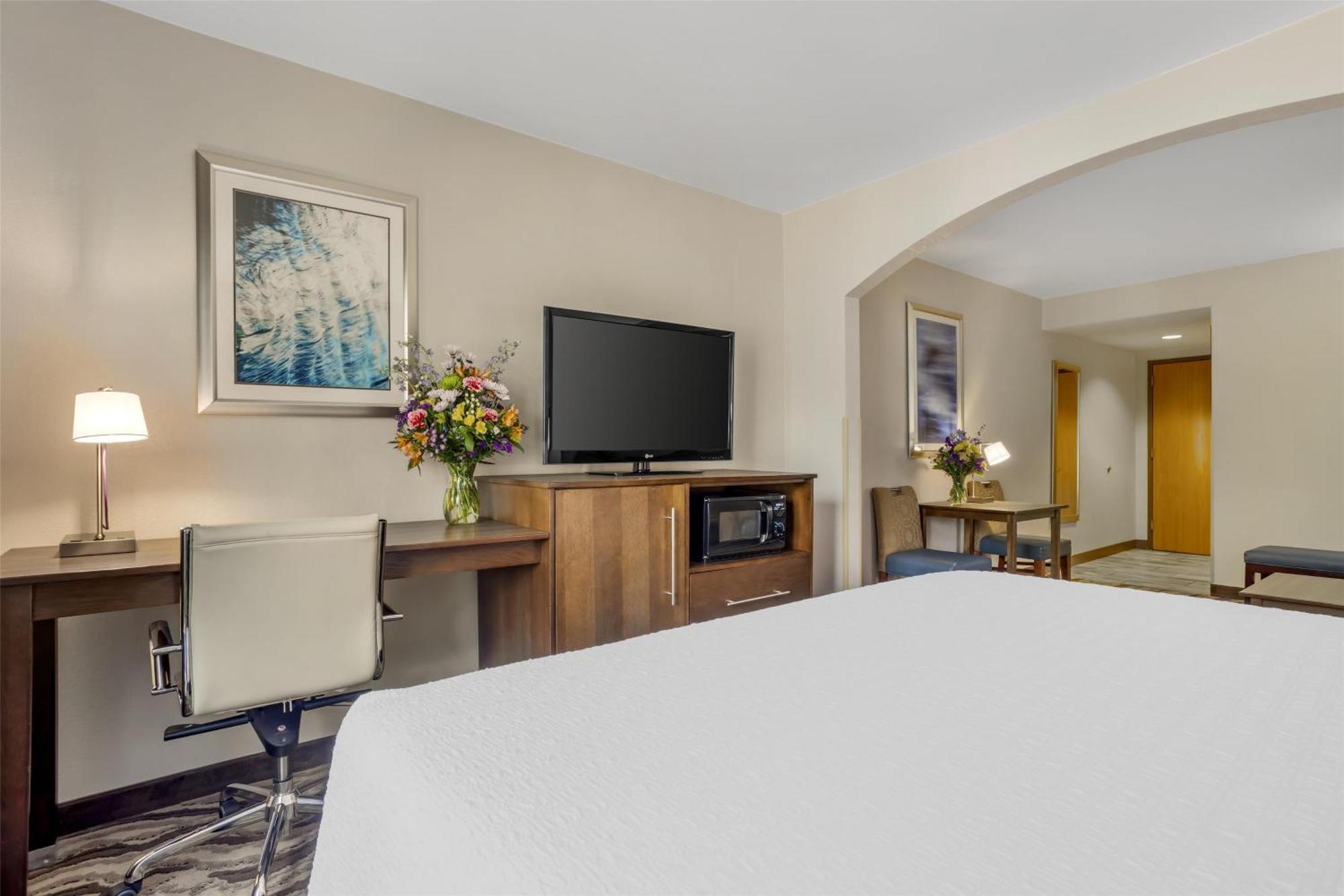 Western River Escape Sylva / 3*
