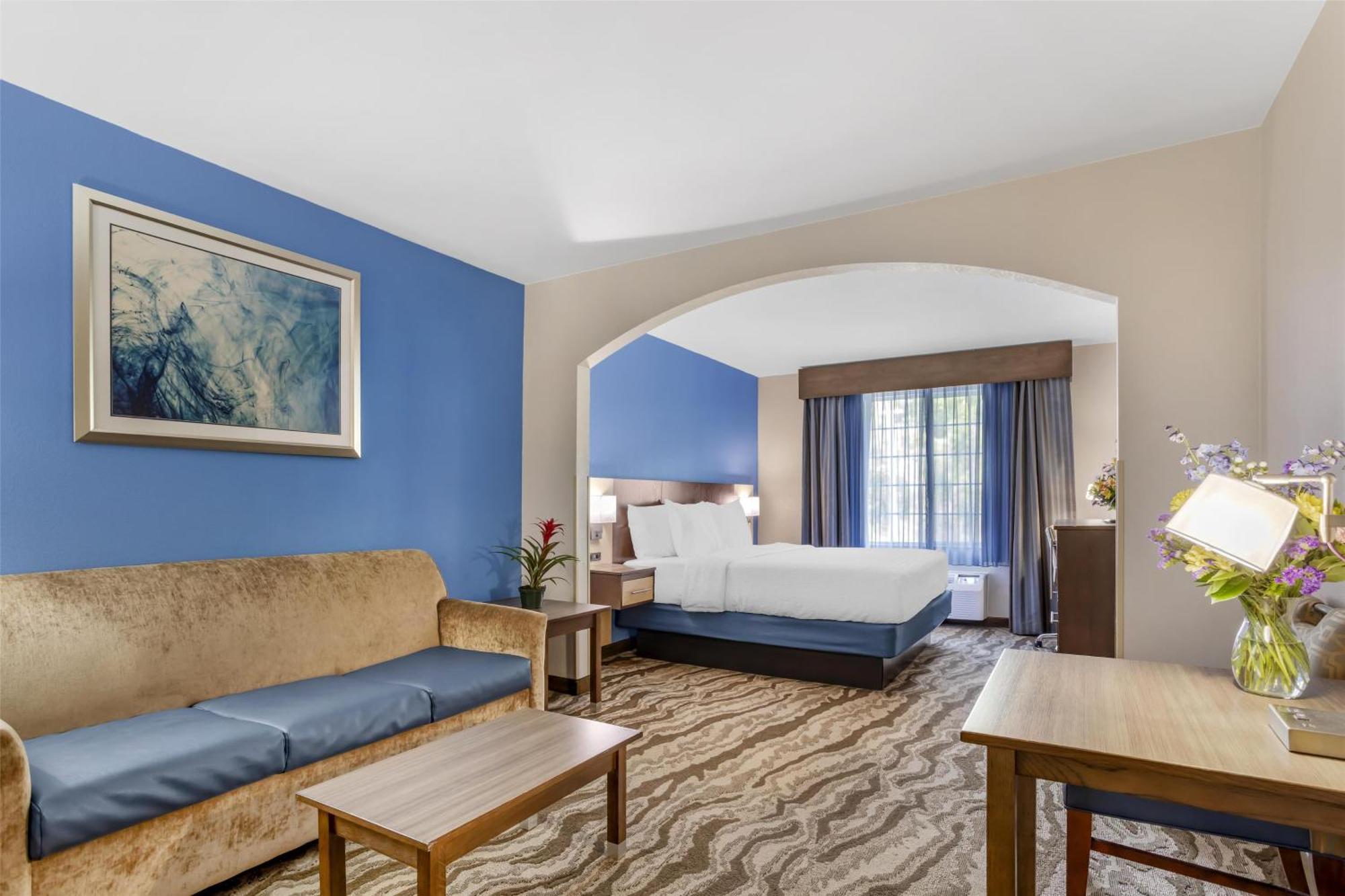 Western River Escape Sylva / Hotel Dillsboro