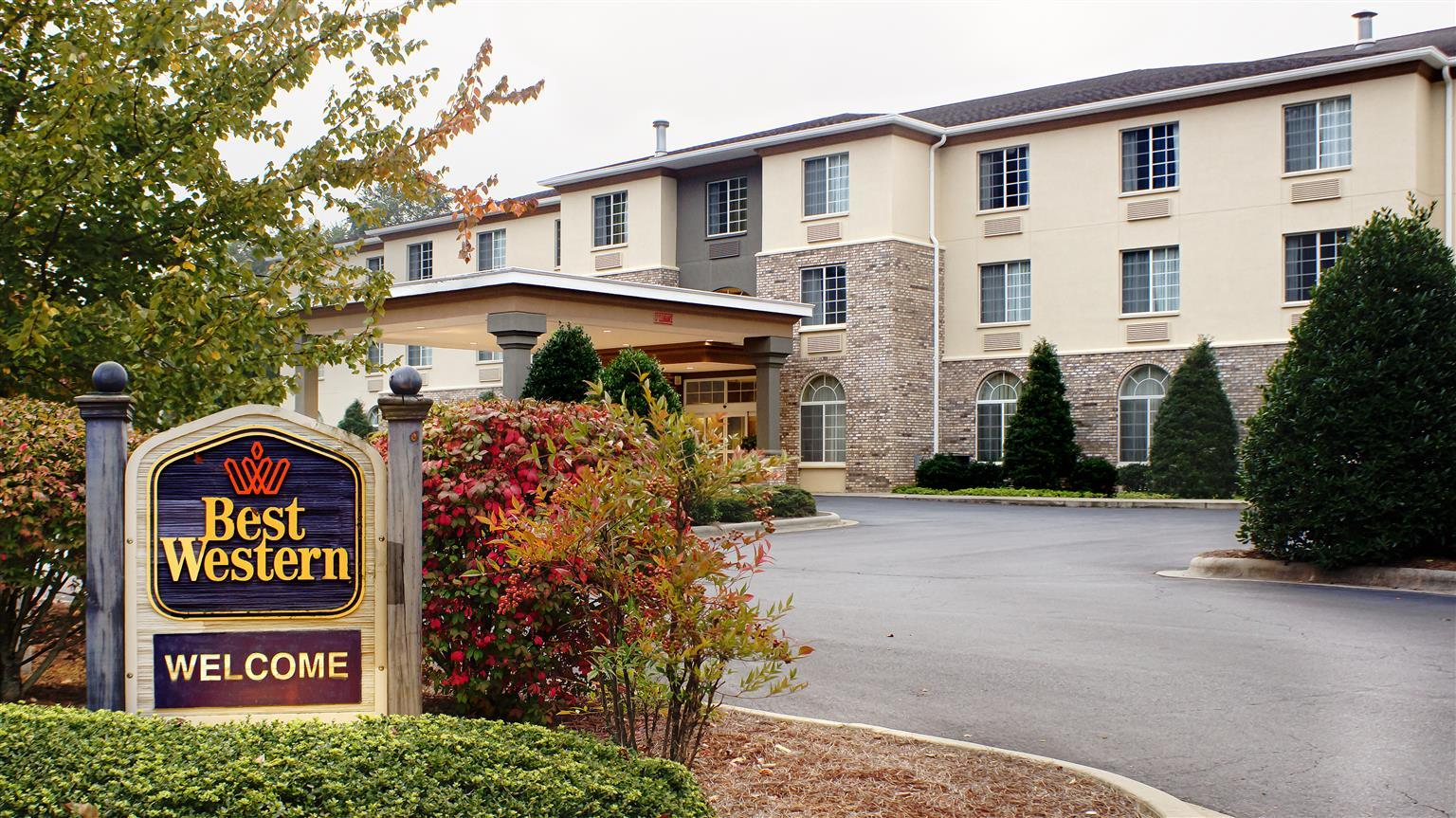 Best Western Plus River Escape Sylva /